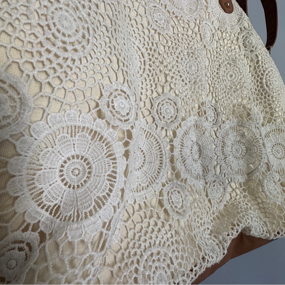 Merona Cream Lace‎ Overnight Bag - Picture 5 of 10